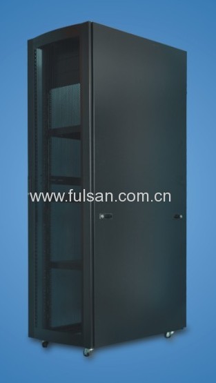19Stand Server Cabinets
