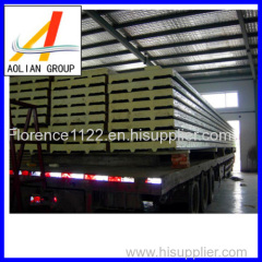 Factory producing PU sandwich panel for cold storage