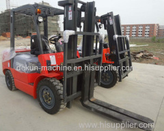 China Vmax Brand New Diesel Forklift 3tons CPCD 30