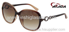 PLASTIC SUNGLASSES FOR WOMEN