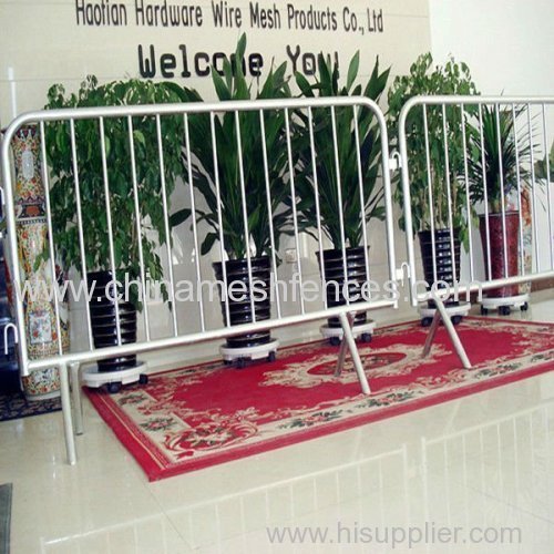Heavy Duty 1100x2500MM Hot Dipped Galvanized Crowd Control Barriers