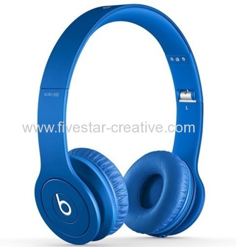 Beats Solo HD On-Ear Matte Finish Headphones Drenched in Blue
