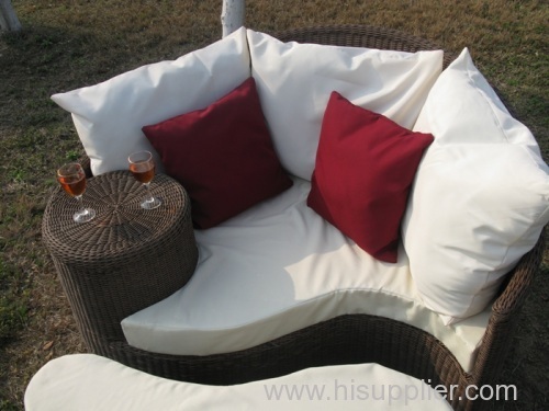 outdoor rattan/wicker sofa daybed set