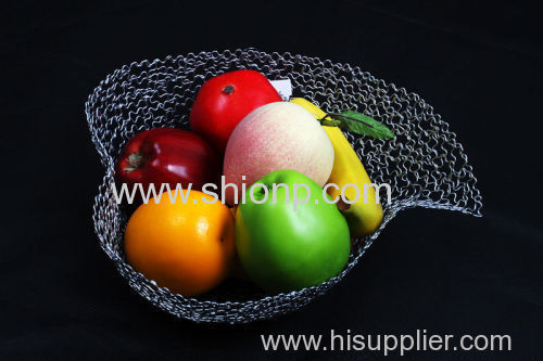 heart-shaped metal wire mesh fruit basket