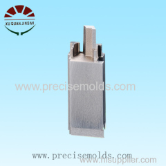 Injection connector mold slide insert