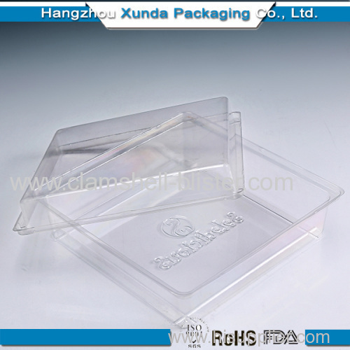 Clear plastic salad box with lid