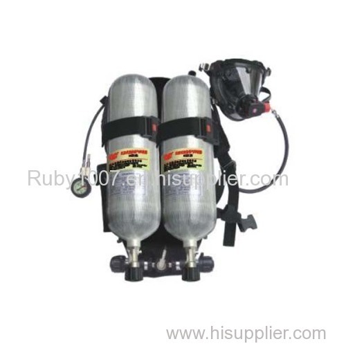 Double cylinder air breathing apparatus