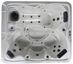 4 persons acrylic hot tub