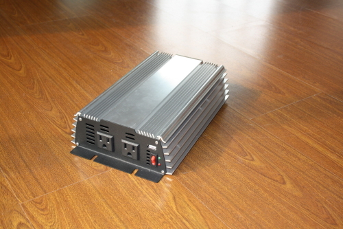 Power inverter 1000W with USB