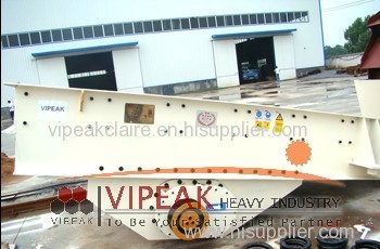 Vibrating feeder of stone crusher