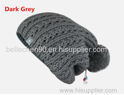 Factory OEM knitting pattern hats with pom pom