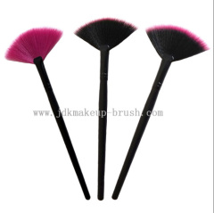 Large Fan Brush For Face Makeup