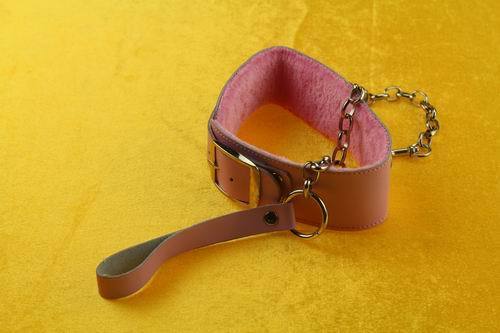 Leather Handcuffs With Metal Chains Sex Toy