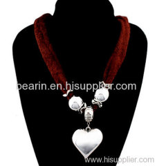 Best price of our factory Resin+Acryl+Fabric fashion style Necklaces