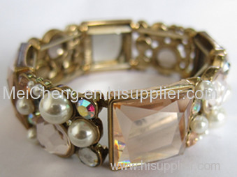 acrylic pearl gem bracelet