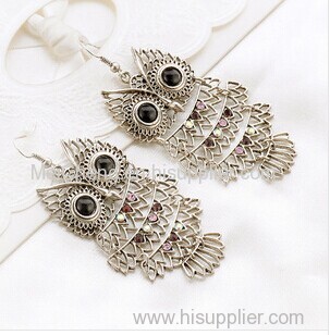 alloy owl engraving earrings