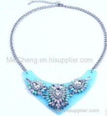 gem stone perspex floral necklace