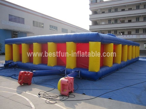 Inflatable maze for amusement park