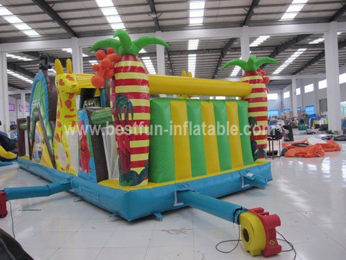 Amzing giraffe inflatable obstacle for sale