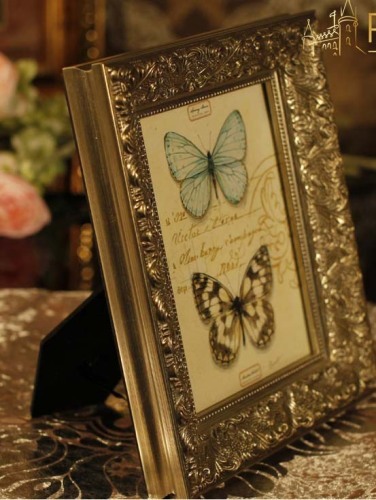 wood /gesso/ classical photo frame