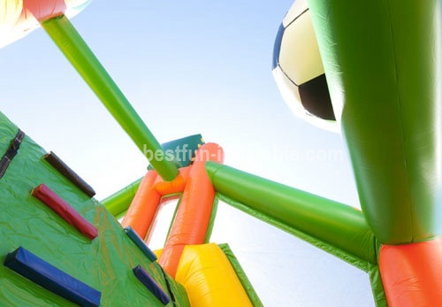 PVC trampolin inflatable football challege obstacle