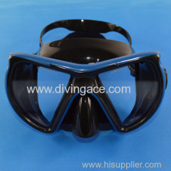 Silicone rubber adult scuba diving mask
