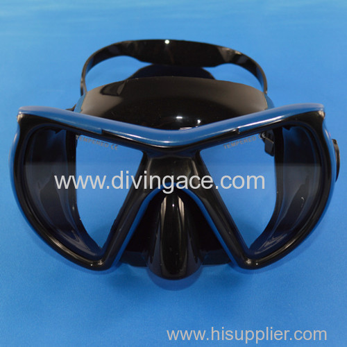 Silicone rubber adult scuba diving mask
