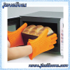 Silicone oven mitt with heart shapes cooking glove manufacturer
