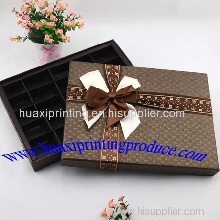 square with ribbon chocolate boxes