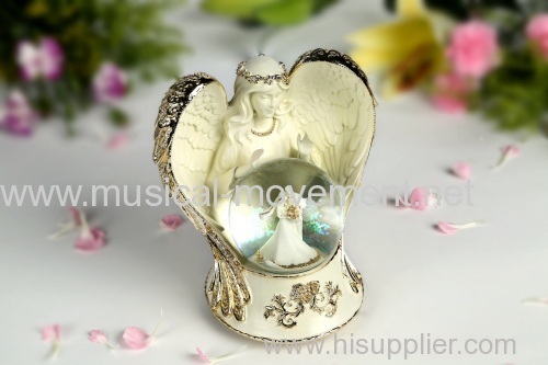 POLYRESIN SILVER ANGEL LOVE WIND UP MUSIC WATER GLOBE