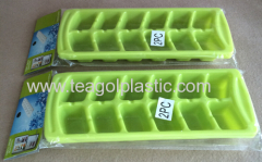 Set of 2 PP ice cube trays 12 ice cube cavities