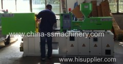 Variable pump 70T injection molding machine