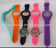 Cheap price silicone fashion watch Made in China