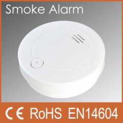 Pile 9 V fonctionne un detecteur de fumee a la norme EN 14604