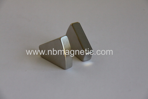 Strong Sintered Rare Earth Magnets