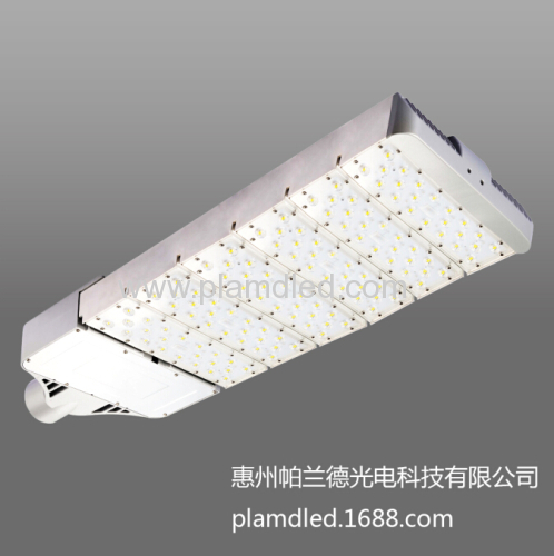 High Luminous Efficiency IP65 Outdoor LED Street Light For Squares , Parks ,Schools Highway Road LED Solar Lighting Lamp