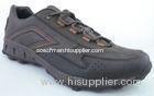 Unisex sport shoe with light sole, available in various sizes