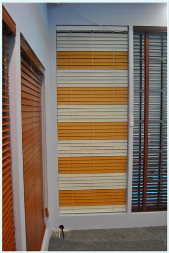 Window roll up blinds at low price wholesale