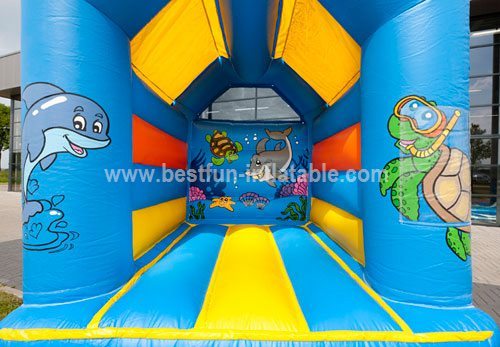 Bouncy castle Midi Marin