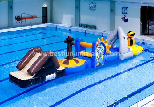 Inflatable animal park bouncer