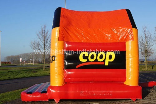 Bouncy castle Coop measure