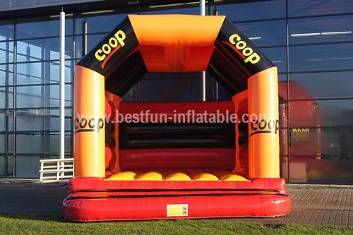 Bouncy castle Coop measure