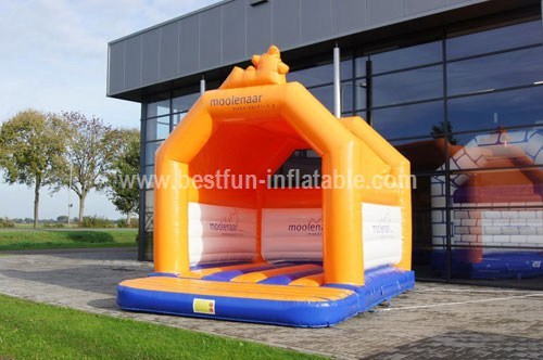 Bouncy castle Moolenaar custom brokers