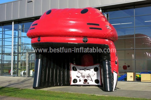 Hockey helmet inflatable tent