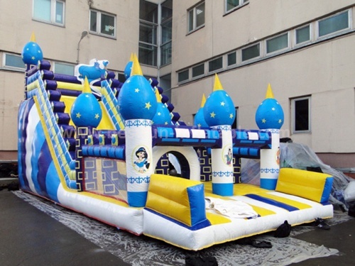 Funny totem inflatable slide