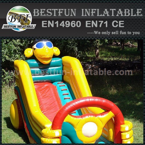 Inflatable animal themed slide for kids