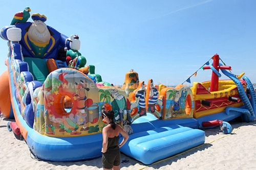 Inflatable jump and slide pirate