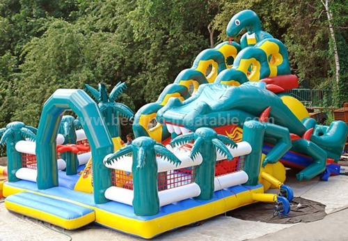 Super frog inflatable slide