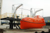 IACS Approvals 15-25 Persons 5.0M Totally Enclosed Life Boat With 50KN Gravity Luffing Arm Type Davit & 42KN Electric Bo