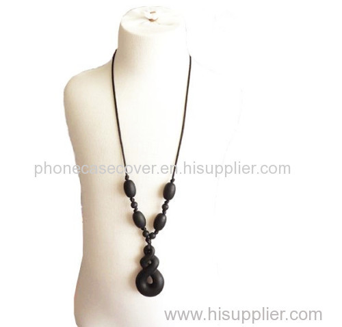 2915 hot sale custom Fashion lady silicone necklace